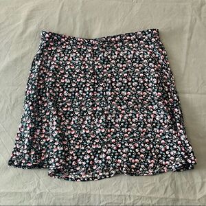 Divided size 10 floral skater skirt